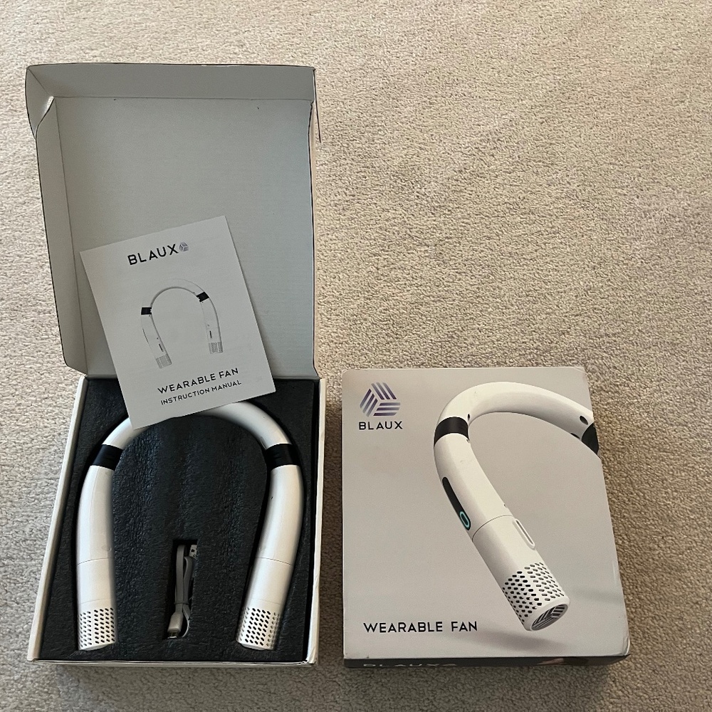 BLAUX Wearable Fan - Brand New